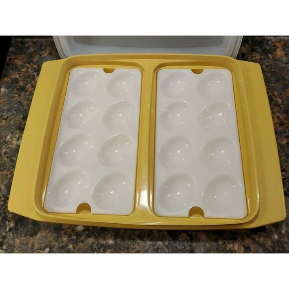 VINT. TUPPERWARE DEVILED EGG KEEPER CARRIER TRAY YELLOW HARVEST GOLD # 723 4 PC - Picture 2 of 10